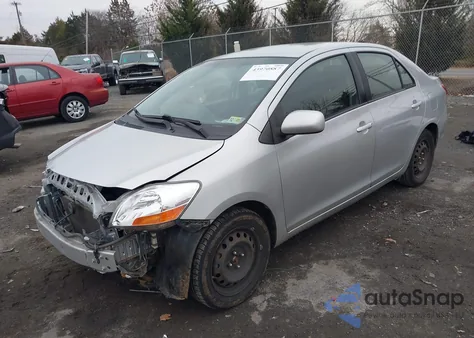 2010 Toyota Yaris z USA, uszkodzony, nr VIN JTDBT4K32A1355424